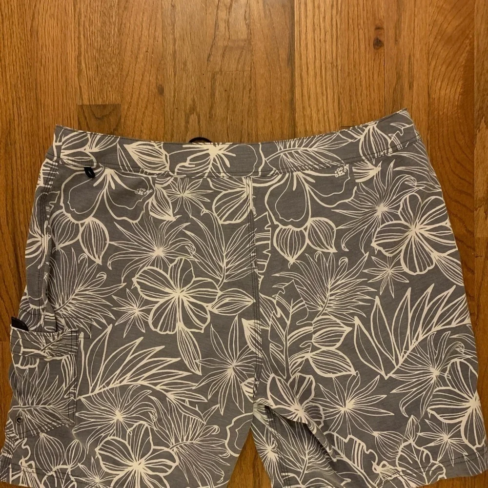 J.Crew Men’s Swim trunks, size 36